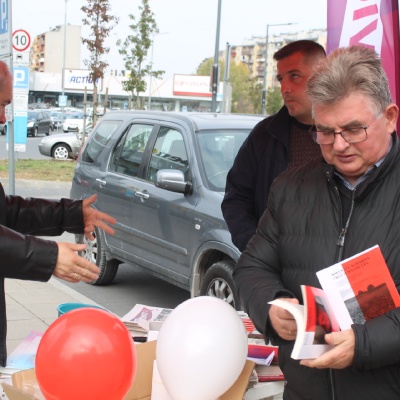 Główny pkt. dowodzenia akcji - na zdjęciu - Daniel Oliszewski, Waldemar Kaczmarski, Damian Czajkowski